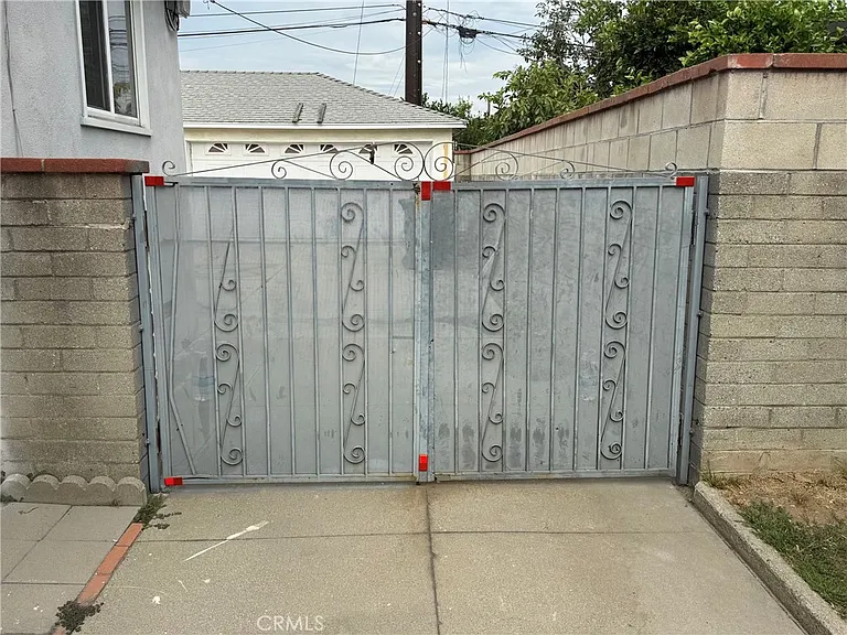 1012 S Almansor St #B — Photo 3