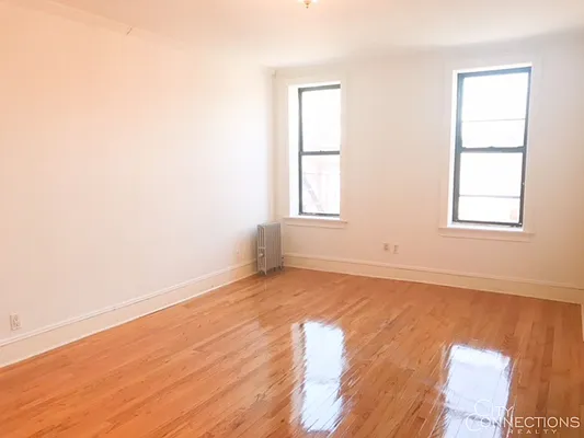 Rented by City Connections Realty | media 10