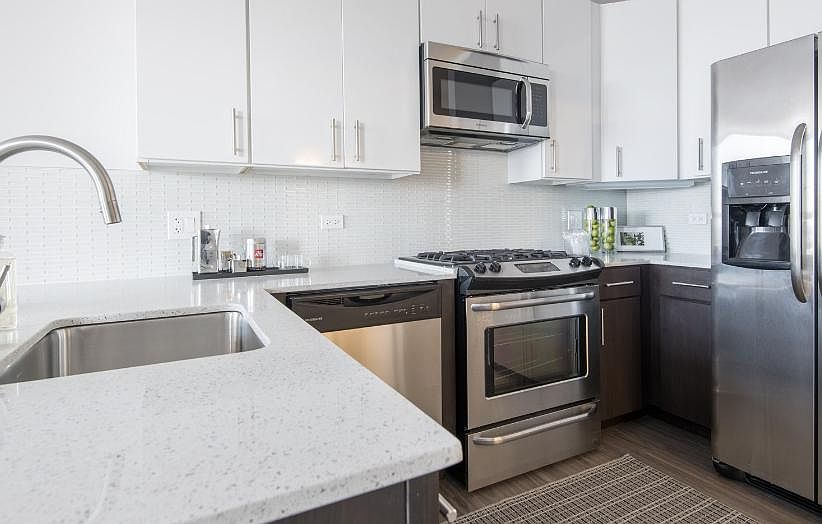 1st image of 222 S Halsted St #811