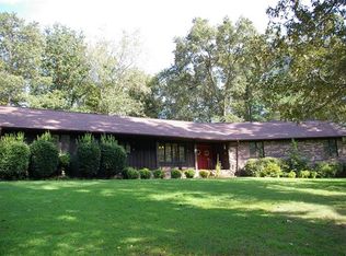 242 Lake Hills Rd, Tullahoma, TN 37388