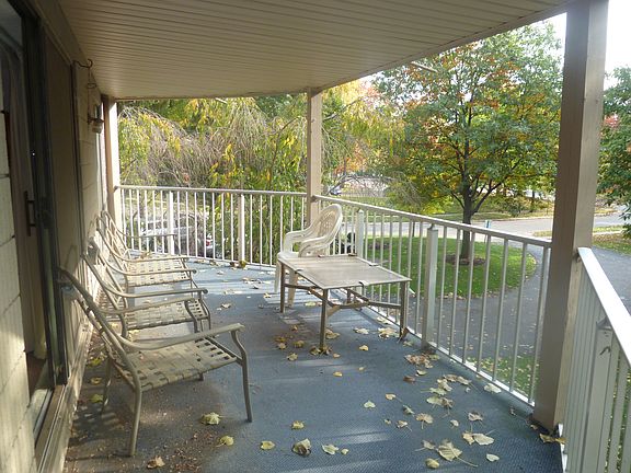 2nd image of 3407 Oak Alley Ct APT 202