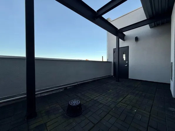 143 Skillman Avenue image 9 of 12