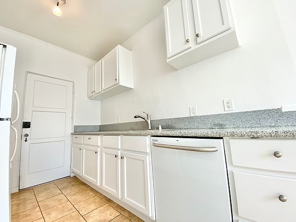 5th image of 314 N Orange Grove Ave Unit 101