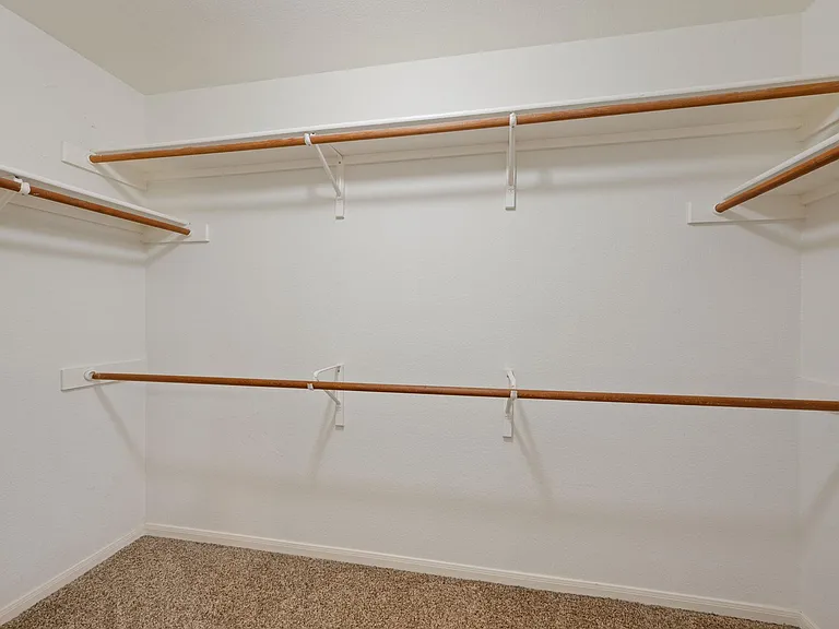 1006 Shadow Valley Cv — Photo 23