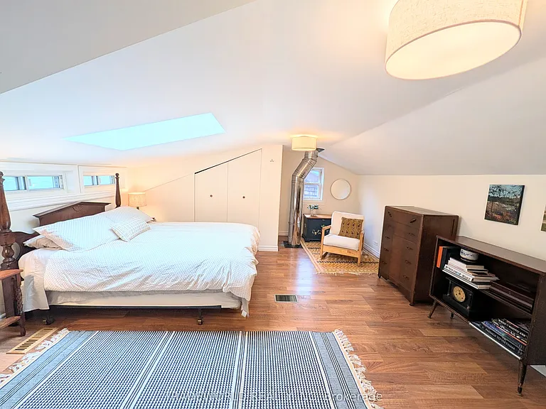 7 Costain Ave — Photo 22