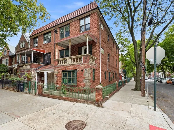 8602 Elmhurst Ave, Elmhurst, NY 11373