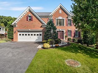 327 Providence Dr, Wexford, PA 15090