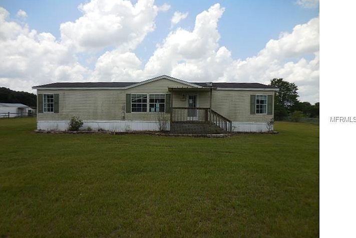 1st image of 39410 Holly Ln