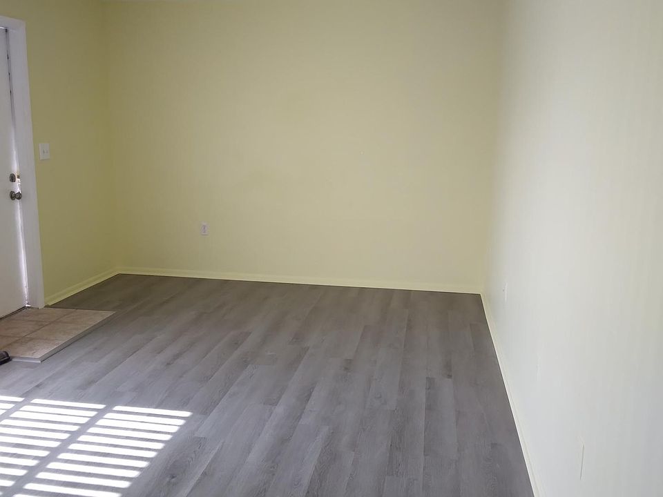 1st image of 21150 Gertrude Ave #G-4