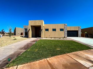 3245 S Drifting Dunes Ln, Hurricane, UT 84737