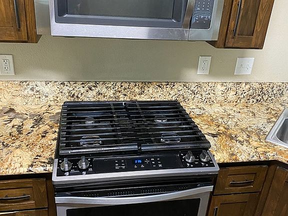 3rd image of 2336 W Packwood Dr