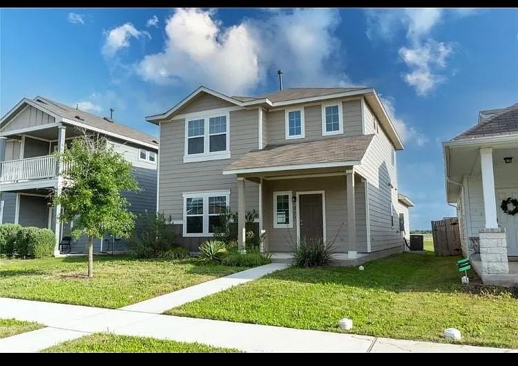 3 bed, 2.5 bath, 1800 sqft, $1,995 — Photo 3