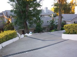 22451 Cass Ave, Woodland Hills, CA 91364