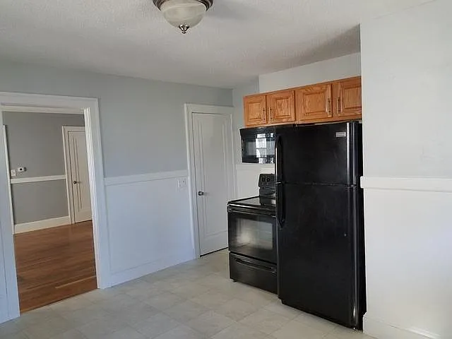 6 Washington Ave — Photo 3