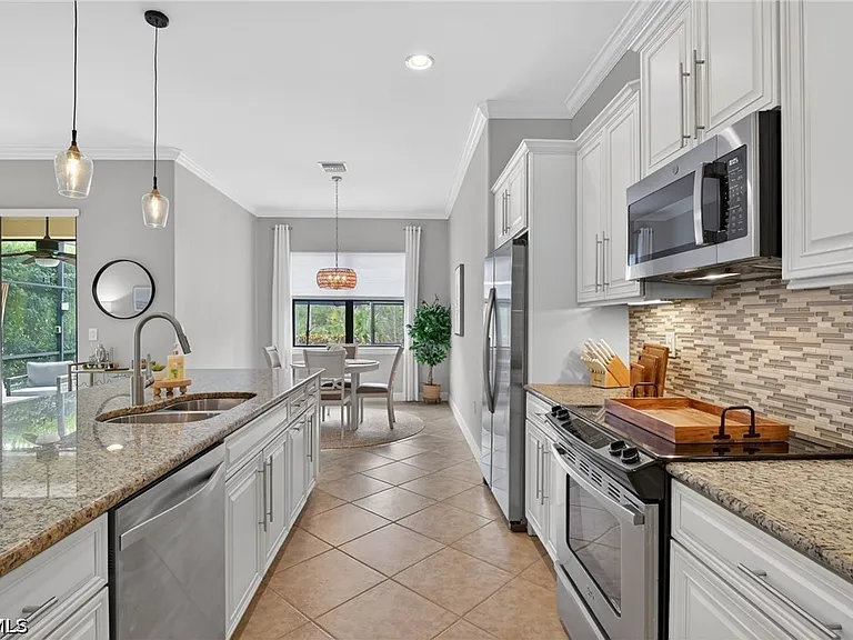 11701 Avingston Ter — Photo 13