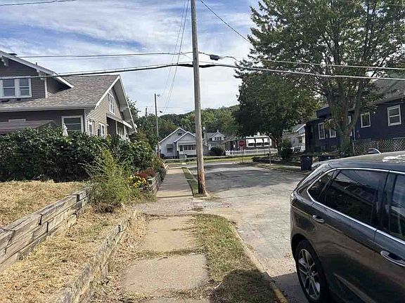 5th image of 1123 19th Ave