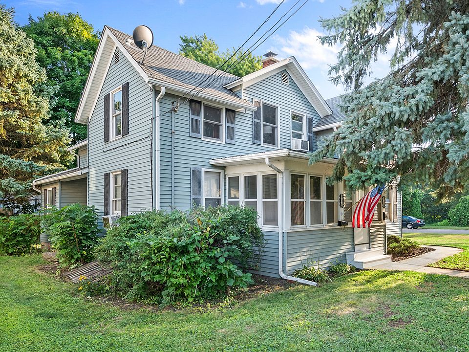 1st image of 636/638 Main St