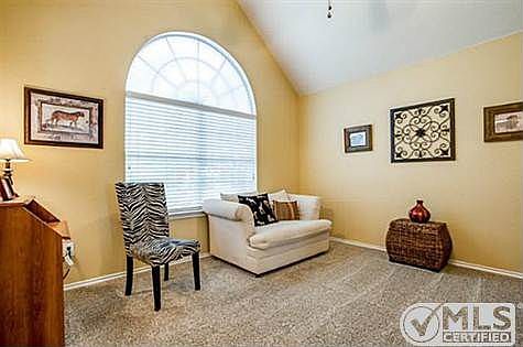 3rd image of 8808 Falcon Crest Dr