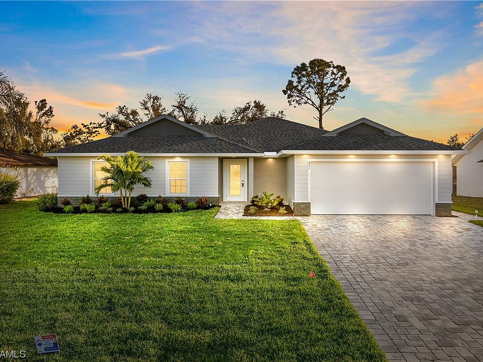 1st image of 471 Londrina Dr