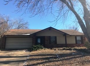 8015 S Date Pl, Broken Arrow, OK 74011