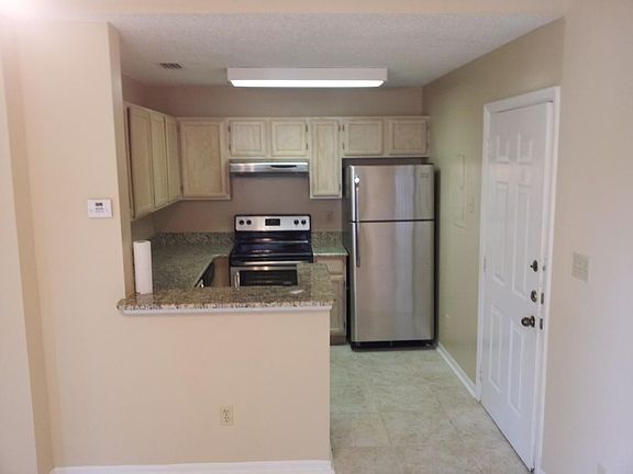 2nd image of 4041 Crockers Lake Blvd #25