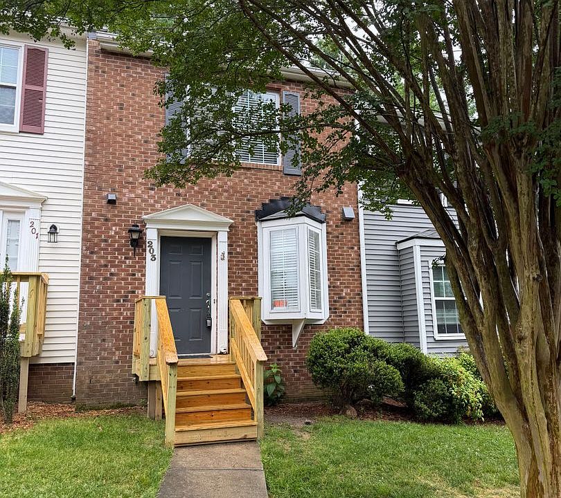 1st image of 203 Rosebrooks Dr