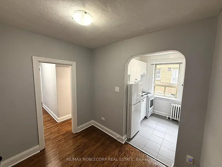 1377 Bayview Ave #1 — Photo 6