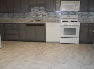 216 2nd St, Braddock, PA 15104