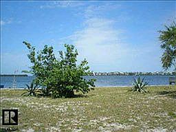 4th image of 1672 Sea Breeze Dr