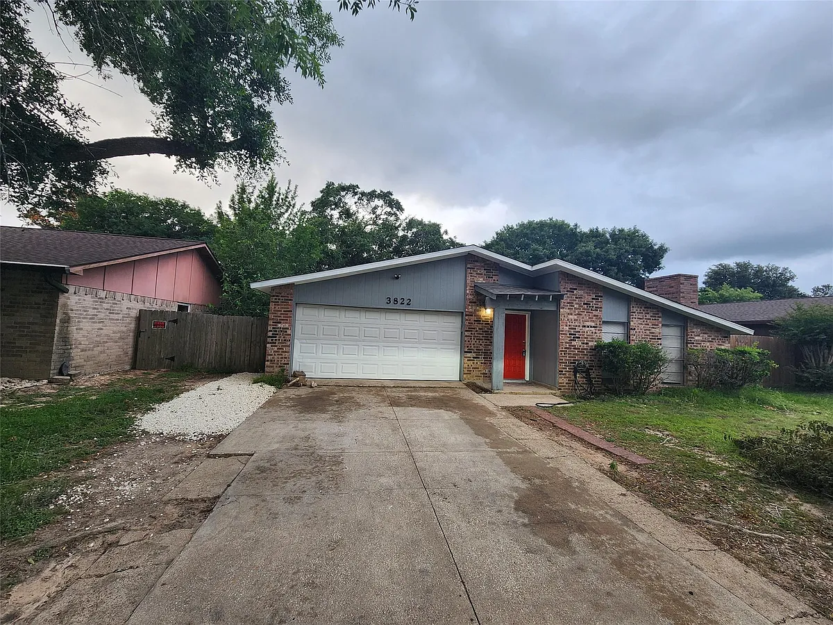Building Photo - 3822 Broken Elm Dr