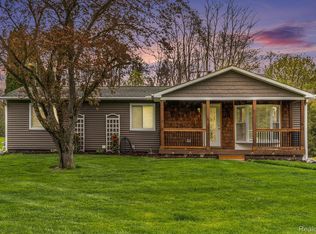 1410 W Silverbell Rd, Orion, MI 48359