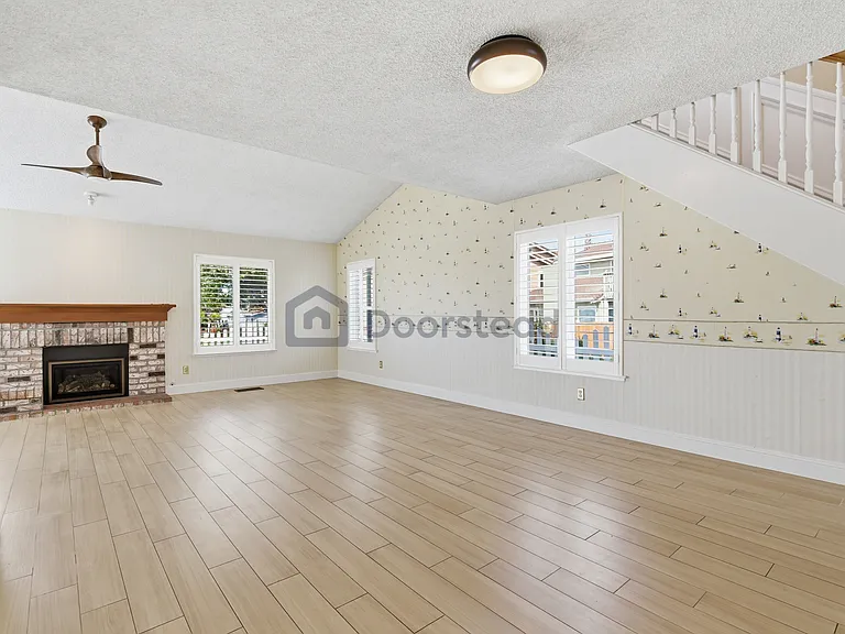 145 Shoreline Dr — Photo 5