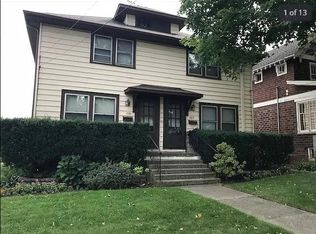 630 1st St, Libertyville, IL 60048
