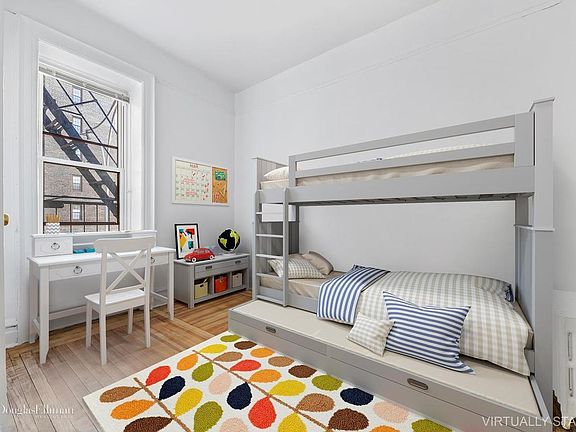 5th image of 161 Henry St APT 2D