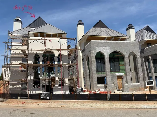 180 5th St, Fayetteville, GA 30214