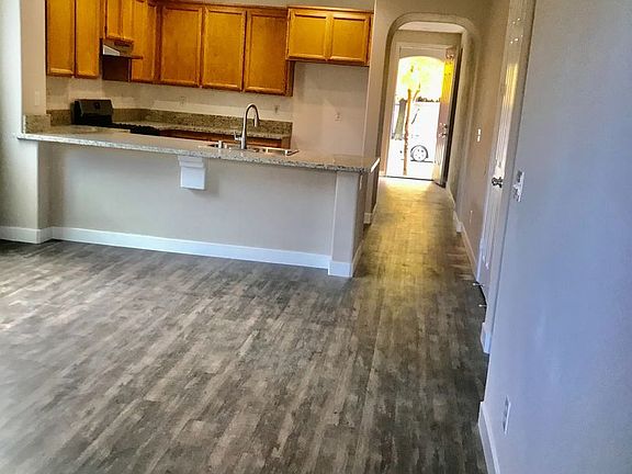 5th image of 1760 Daggett Way