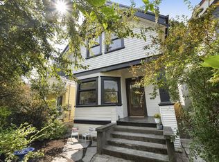 4026 SE Caruthers St, Portland, OR 97214