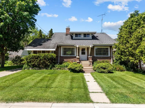 447 Linde St, Oshkosh, WI 54901