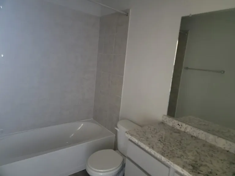 412 Abigail Aly — Photo 10