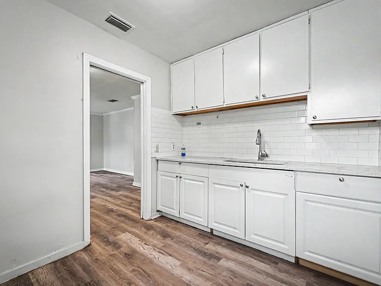 3516 Penton St — Photo 9