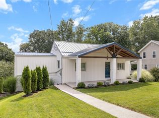 16 5th St, Carnegie, PA 15106