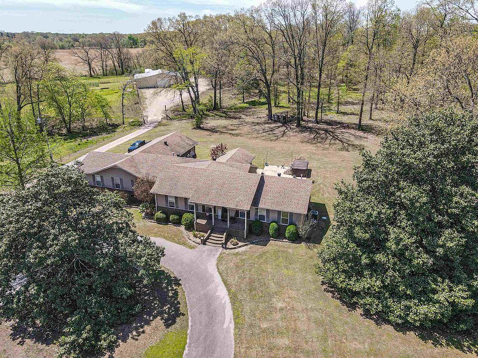 1st image of 1550 Fayette Corner Dr