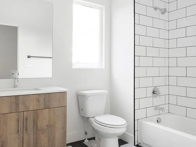 23 Views Townhomes — Photo 18