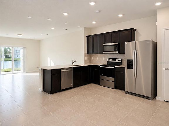 2nd image of 4576 SPARKLING SHELL AVENUE