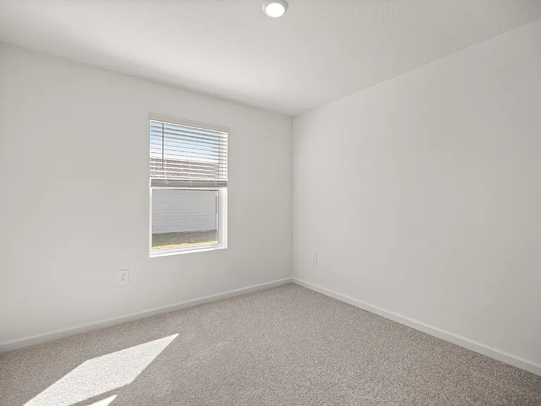 3155 NE 38th St — Photo 10