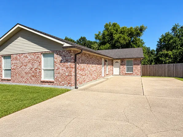 184 S Concord Rd #1, Belle Chasse, LA 70037