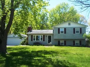 93 Stewart Dr, Edgewater, MD 21037