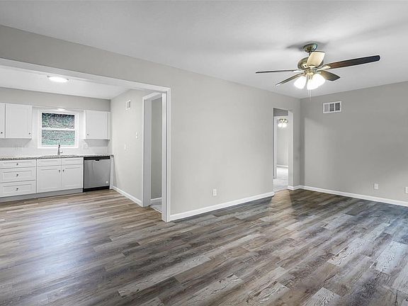 5th image of 1038 Willmann Ct