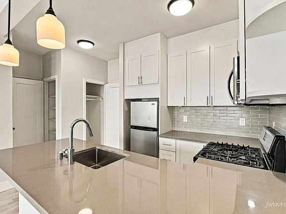 2nd image of 1801 Beach St APT 103