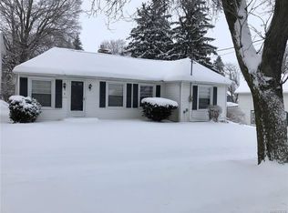 9 Leicester St, Perry, NY 14530